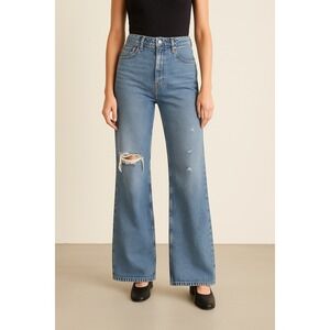 Levi's Premium High Waist Loose Flare Jeans Size 28 90s Y2K Grunge Distressed